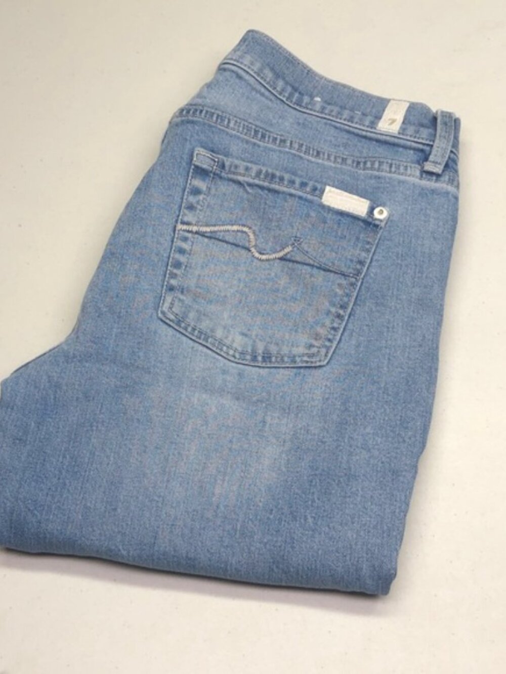 LIKE NEW 7 for ALL MANKIND JOSEFINA JEANS 28x27 ⭐️